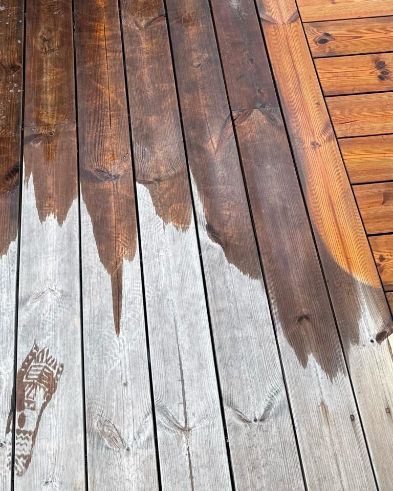 Deck Pressure Washing Cleaning Services in Rhode Island